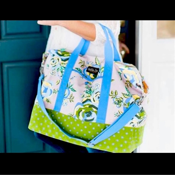 ⭐️ SLASH SUMMER SALE! ⭐️ EUC Matilda Jane Up and Away Weekender Large Bag - Picture 1 of 16